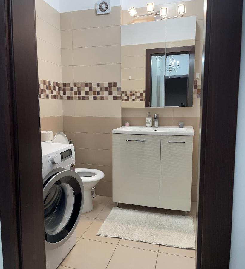 Urban Harmony Loft Apartment Bukares Bagian luar foto