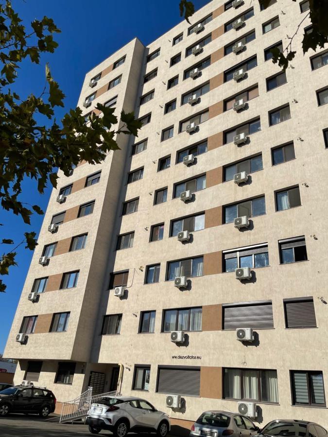 Urban Harmony Loft Apartment Bukares Bagian luar foto